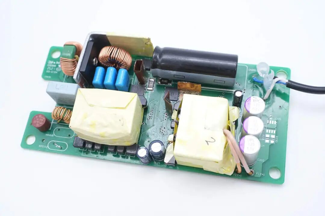 通嘉科技 AHB Flyback 架构 PD3.1 满血 240W 快充方案解析图1