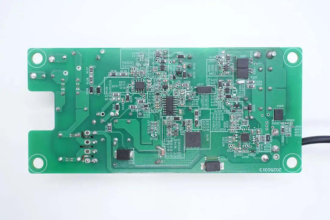 通嘉科技 AHB Flyback 架构 PD3.1 满血 240W 快充方案解析图3