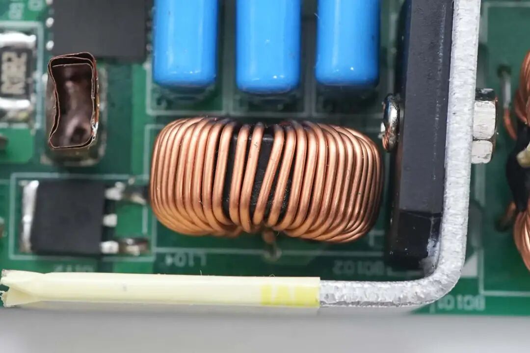 通嘉科技 AHB Flyback 架构 PD3.1 满血 240W 快充方案解析图13