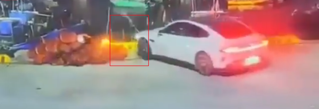 小米SU7凌晨坠海车主死亡!警方已介入图1