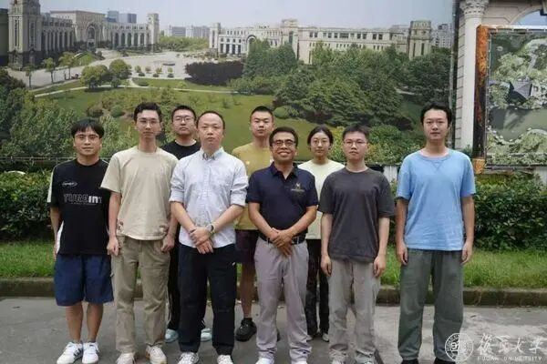 全球首颗！中国研发全新架构闪存芯片图8