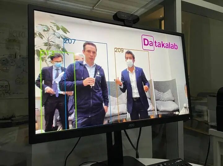 苹果截胡马斯克抢到 AI 人才,想给 HomePod 加个「智慧眼」图11