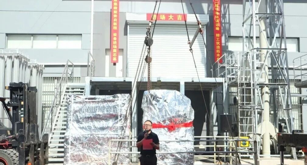 原集微二维半导体产线，首批设备入厂！图2
