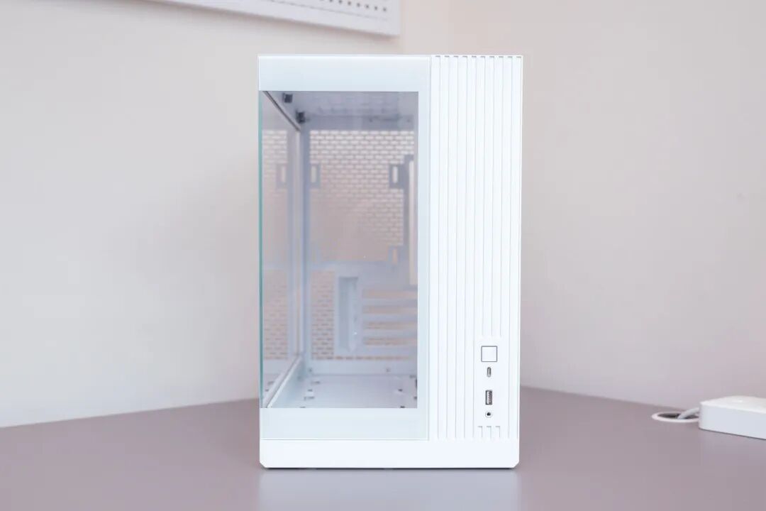 双11白色小主机推荐——265K+七彩虹B860M+5060Ti UW装机展示图33