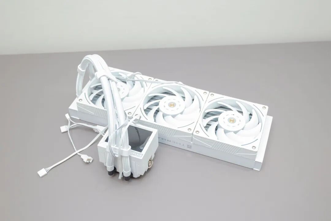 双11白色小主机推荐——265K+七彩虹B860M+5060Ti UW装机展示图38