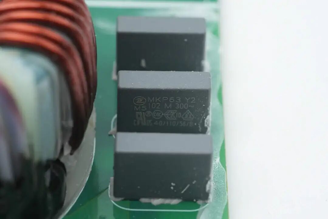拆解报告：优优绿能20kW新能源汽车充电模块图30