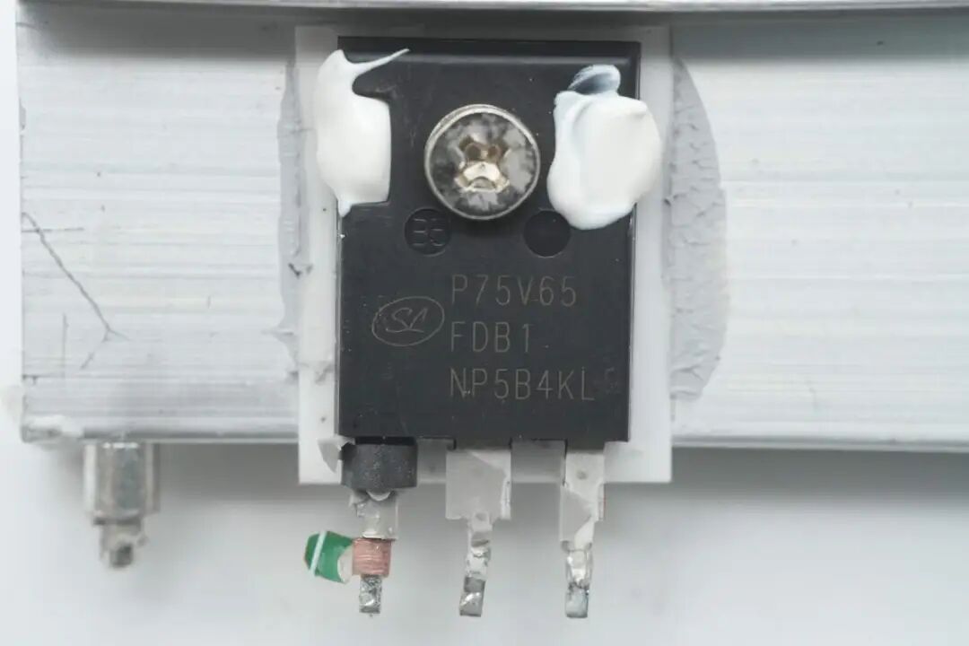 拆解报告：优优绿能20kW新能源汽车充电模块图43