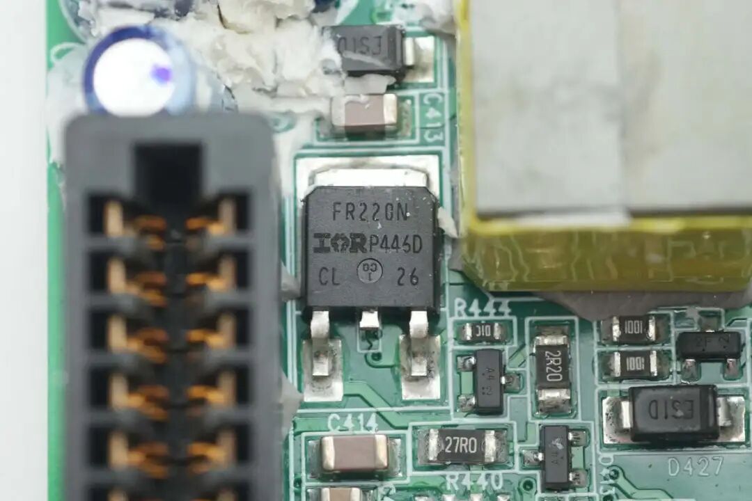 拆解报告：优优绿能20kW新能源汽车充电模块图135