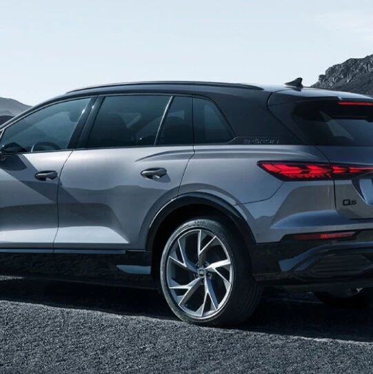 不足23万，奥迪推中大型SUV，配大6座与7座，可惜无人知