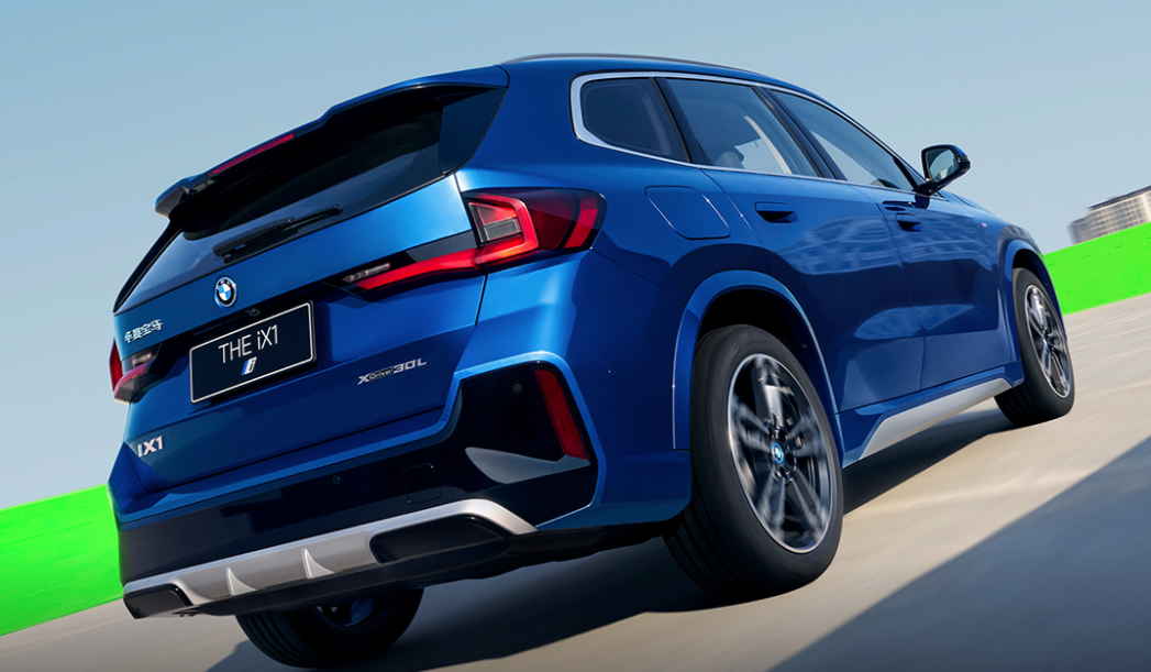 中国专属加长轴距，宝马“小X5”SUV！颜值M运动款，只要15万？图3