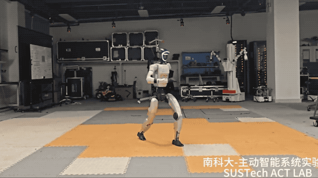 刚刚，宇树机器人学会新功夫！帅是真帅，就是怕它打我图7