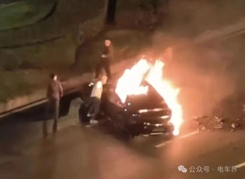 小米SU7成都事故后，雷军沉默，对手很忙！图6