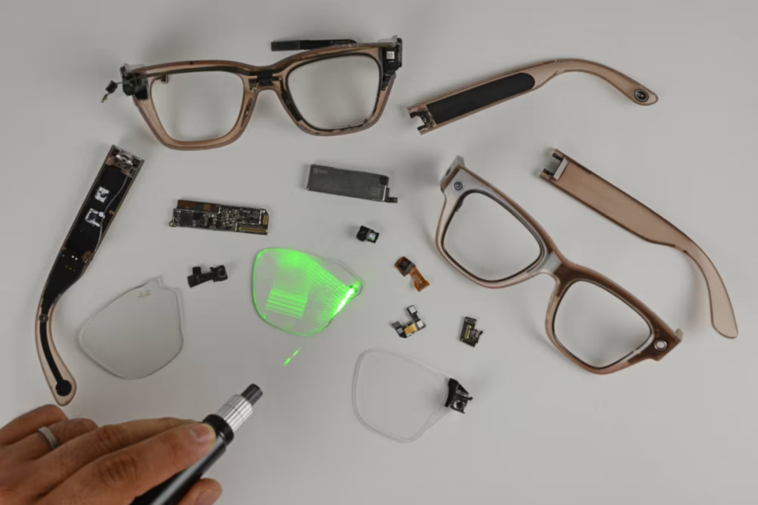Meta Ray-Ban Display 全美售罄，试戴预约排到11月，拆解后：AR 技术领先，可维修性存短板图12