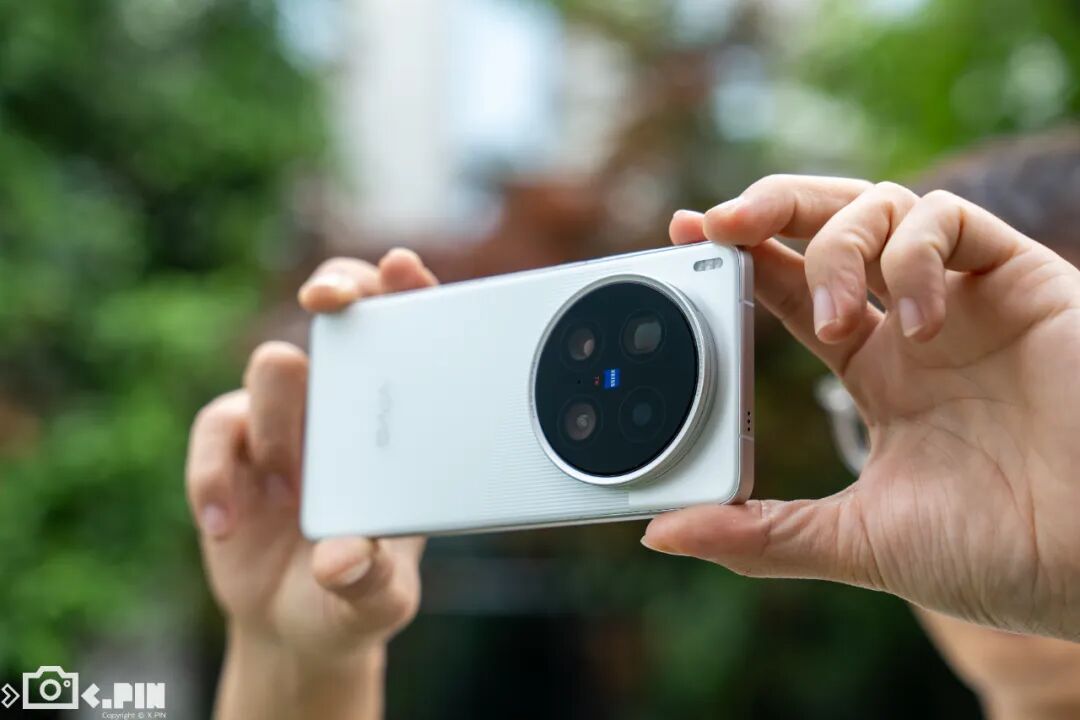 4399元起的vivo X300,能成为今年最强标准版手机吗?图3