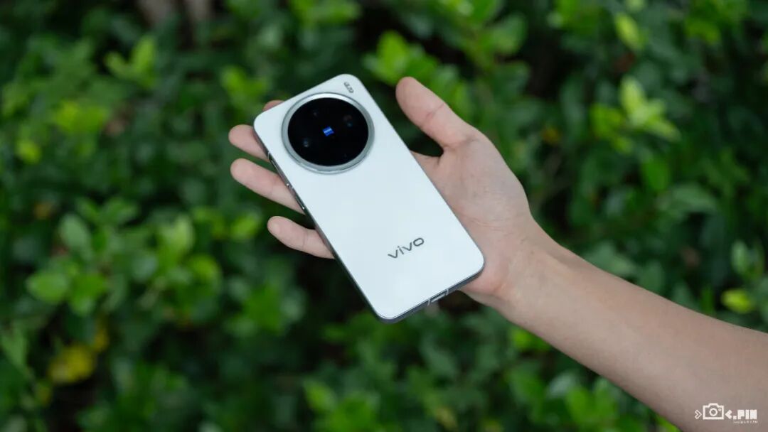 4399元起的vivo X300,能成为今年最强标准版手机吗?图4