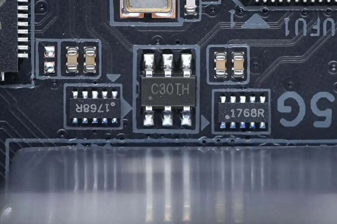 拆解报告:技嘉B650E AORUS PRO X USB4主板图65