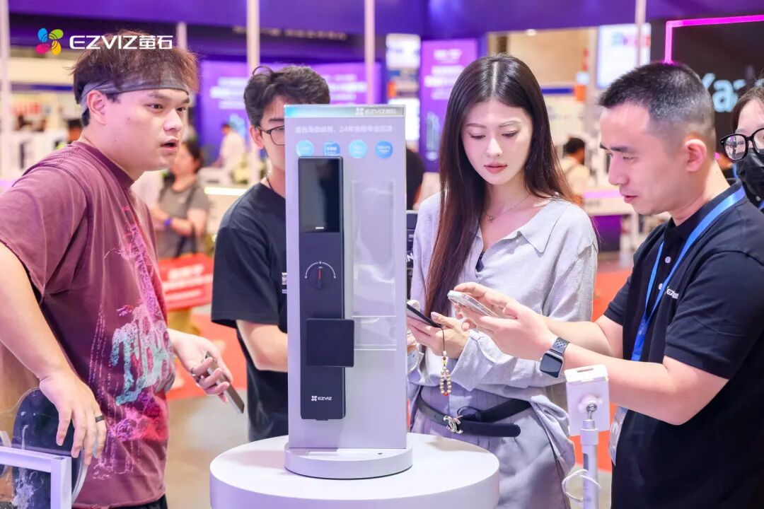 告别伪AI:萤石的「全域自研」,正在定义智能锁的下一站图10
