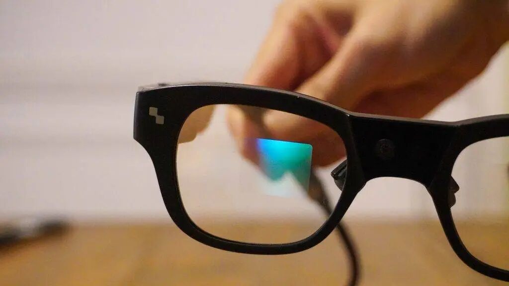 从 Meta 拆解、苹果眼镜爆料,看「不科幻但好用」的 AR 眼镜|硬哲学图8