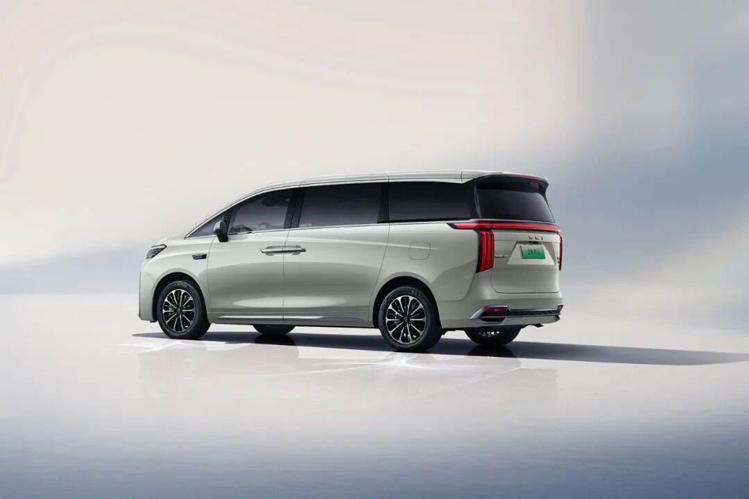 听我的!忘了阿尔法吧,这台家用MPV你必须知道的几个点图7