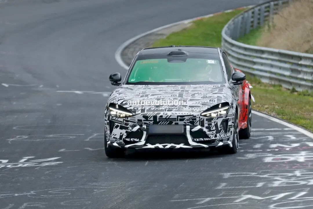 小米YU7 GT!—— 在纽博格林赛道附近测试一台全新原型车图3