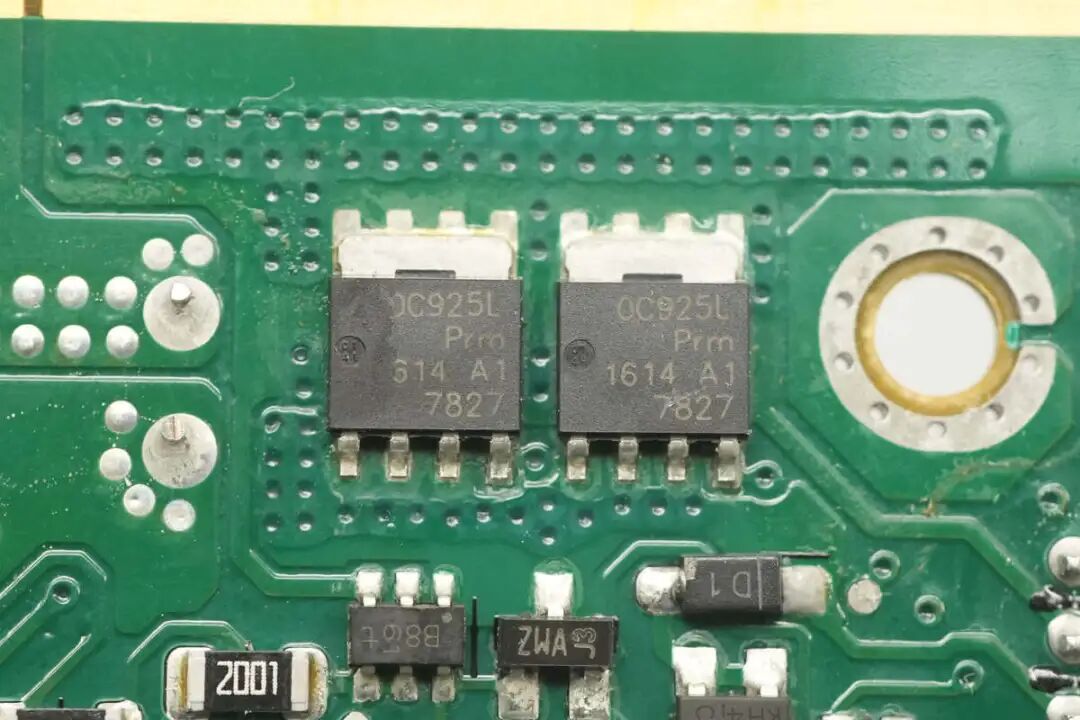拆解报告：光宝1600W碳化硅白金牌服务器电源图79