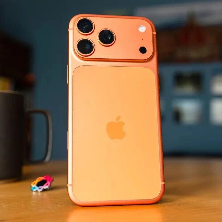 我在 iPhone 17 Pro Max 上跑 AI 模型，体验了一把十年前「越狱」的快乐