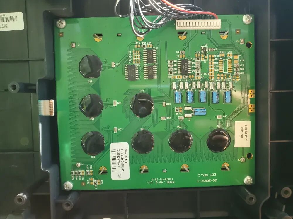 拆了台全球领先的热泵系统控制面板,看看都用了哪些元器件?有7颗牛屎~~图8