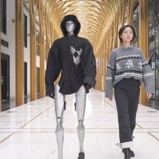 宇树科技发布H2仿生人形机器人