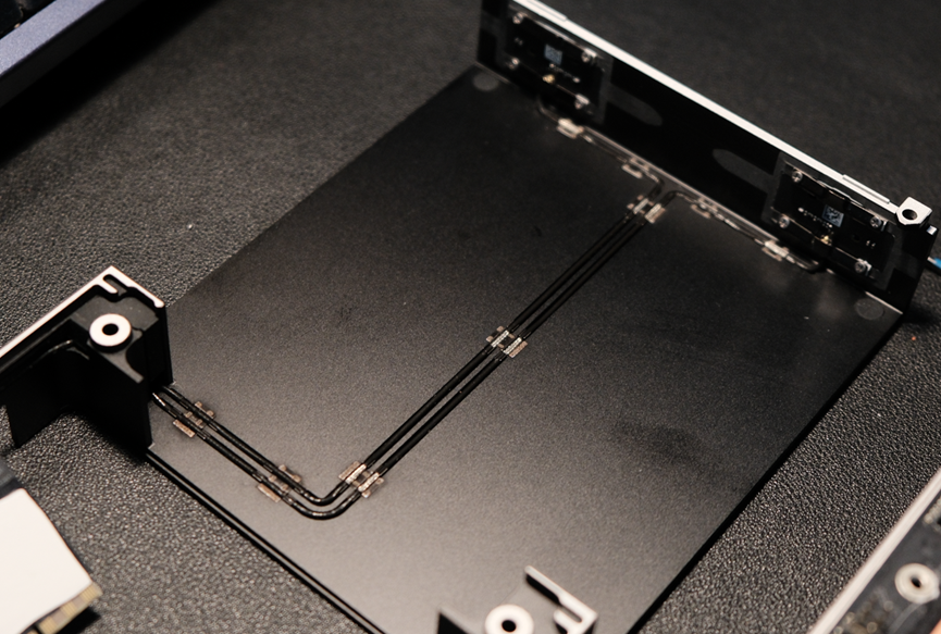 全网首拆,价值3万的英伟达Jetson AGX Thor Developer Kit拆解!图15