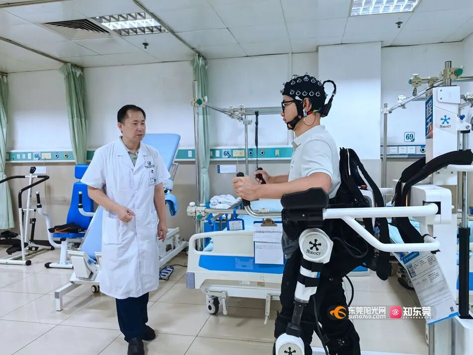 从芯片到马路：当电子眼植入、脑机接口与仿生义肢体一起改变人们的生活| CyborgIN 41图8