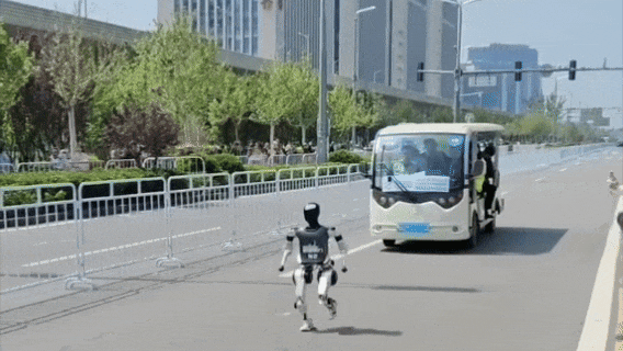 全球首款!高性能人形机器人跑跳进入万元机时代图16