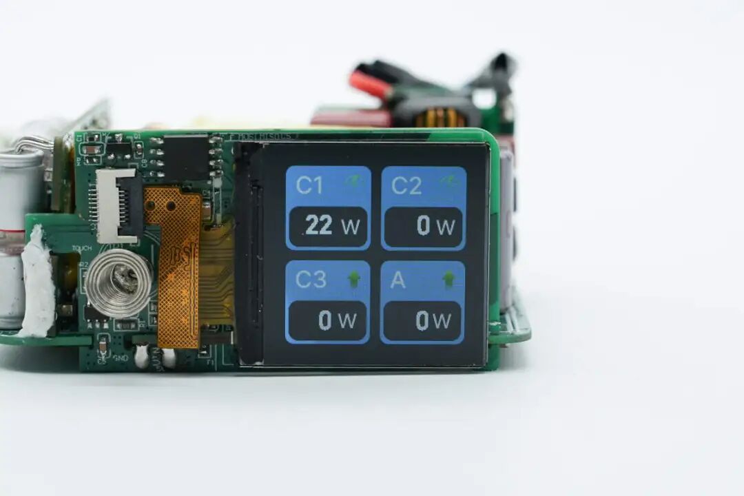不降功率!智融科技高效率140W3C1A全套 TFT屏显方案图9