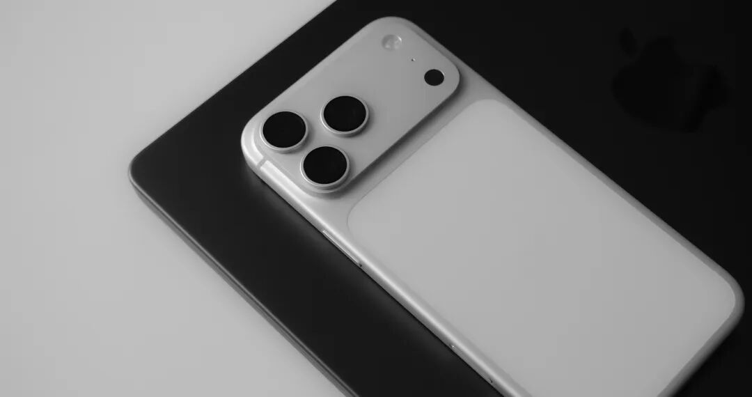 null 测试显示,iOS 26.1 液态玻璃“色调”风格并不会让 iPhone 更省电图4