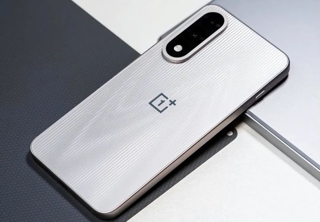 16+512GB！11.11国补后，“最值得捡漏”的3款手机，能用七年不换图3