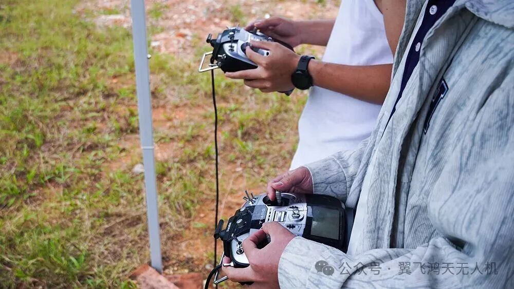 退役军人齐聚翼飞鸿天,开启无人机技能新征程图6