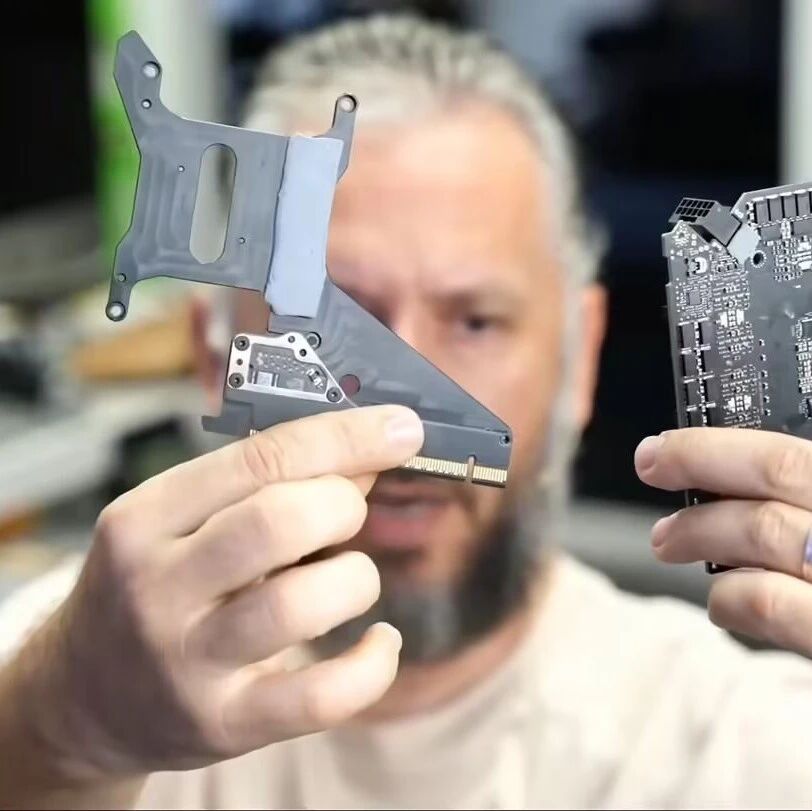 维修专家怒喷英伟达 RTX 5090 FE 公版显卡为“史上最烂设计之一”:接口设计过于脆弱,几乎无法修复
