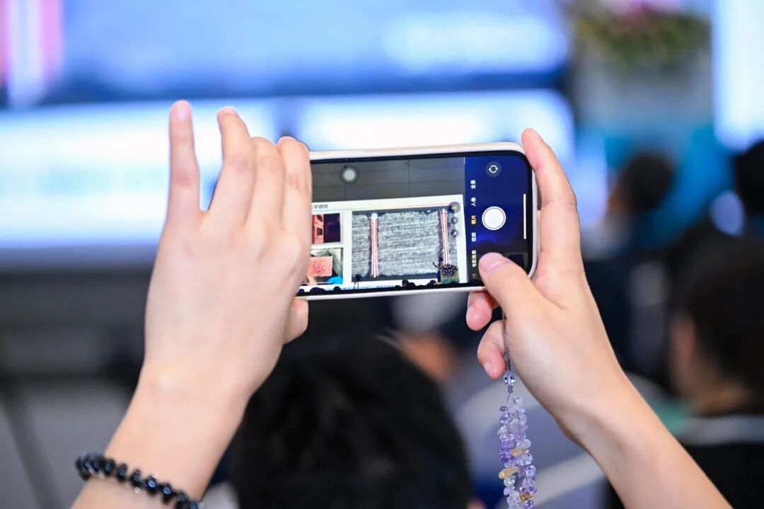 【议题更新】2026年第三届玻璃基板TGV暨板级封装产业链高峰论坛（3月19-20日 苏州）图15