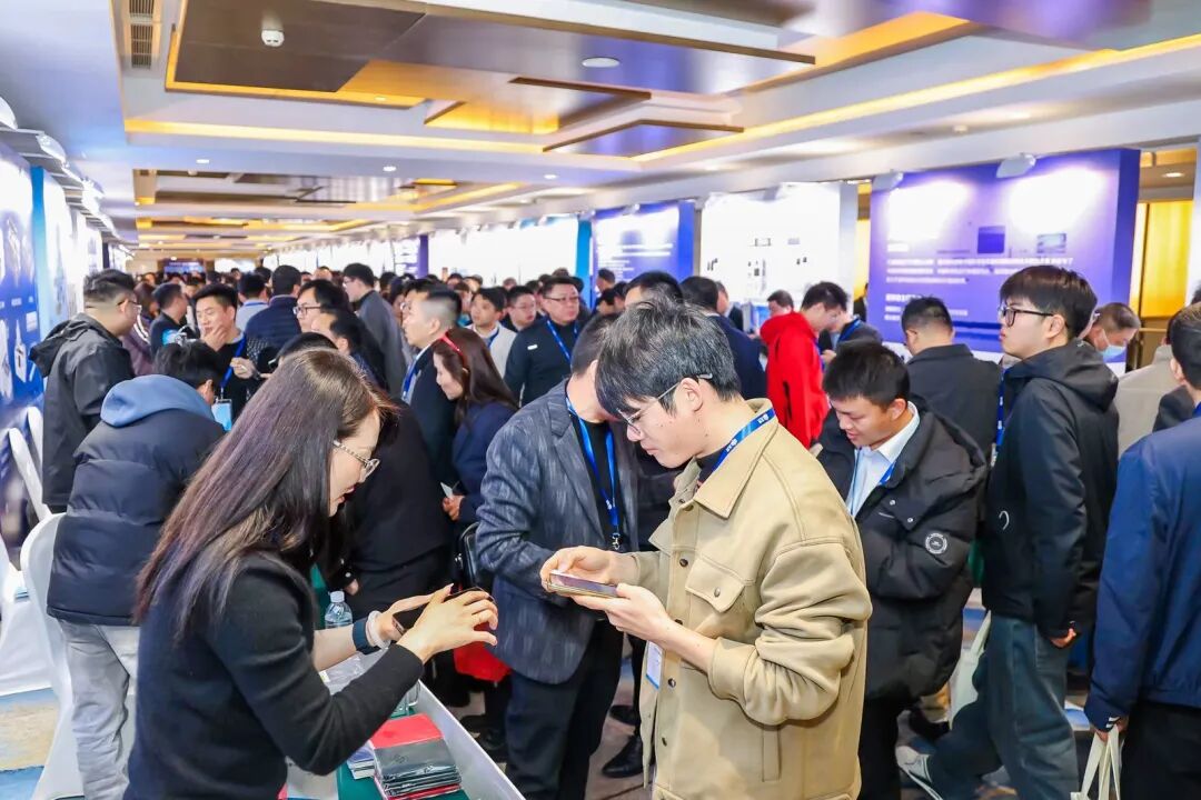 【议题更新】2026年第三届玻璃基板TGV暨板级封装产业链高峰论坛（3月19-20日 苏州）图19