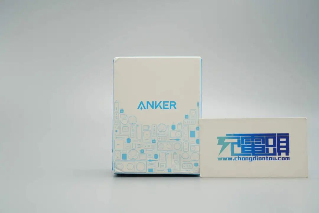 拆解报告:安克Nano 45W氮化镓屏显充电器图1