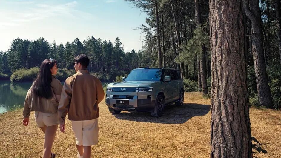 同质化突围成功！方程豹钛7凭三重价值成现象级SUV图4