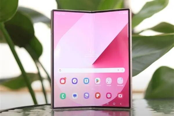 新品 | 三星三折叠手机将在本周亮相;2026 款奔驰 CLA 五门猎跑车上市图2