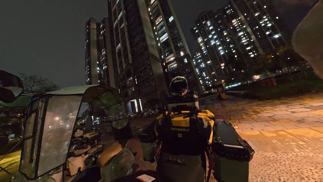 影石Insta360 X4 Air首发评测:2399元起,掀全景相机大众化元年?图12