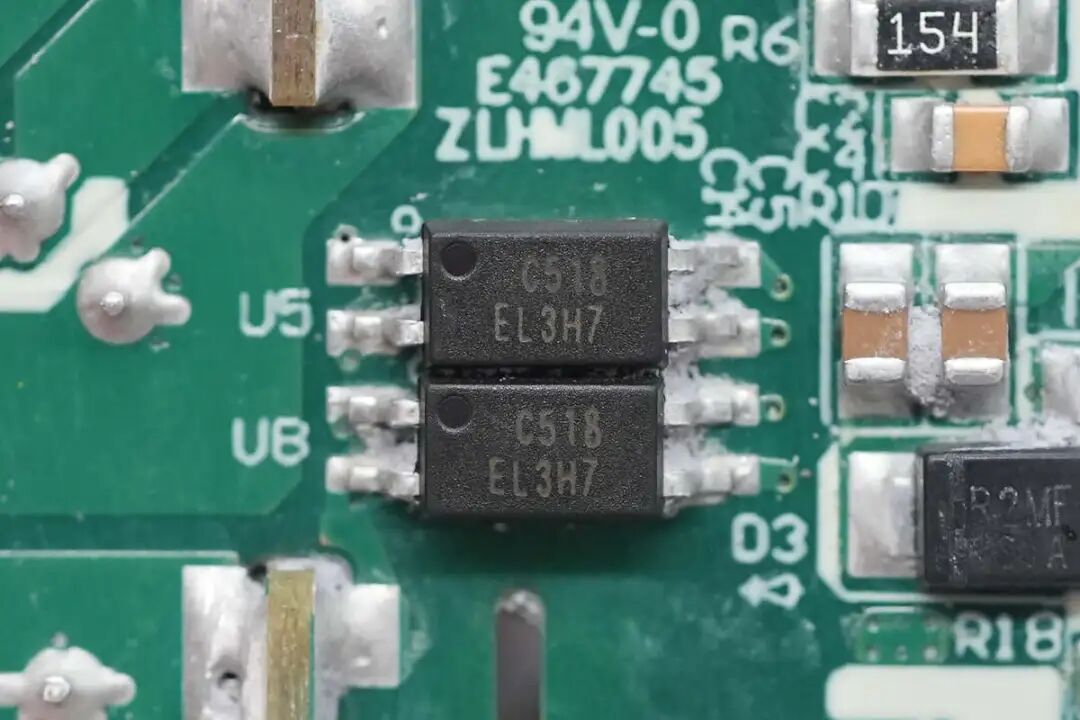 拆解报告:安克70W 3C1A氮化镓快充充电器图49