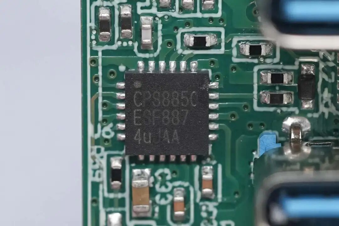 拆解报告:安克70W 3C1A氮化镓快充充电器图64