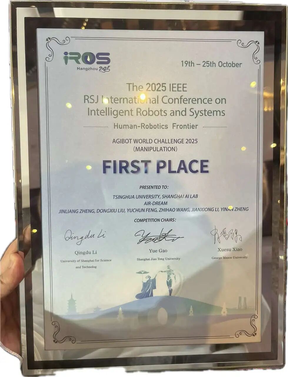 IROS 2025-Challenge冠军方案:X-VLA重磅开源,全面刷新机器人基准性能记录图2