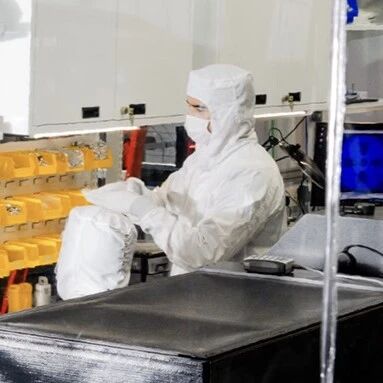 70亿!光刻机新晋独角兽诞生,挑战ASML,还要建晶圆厂