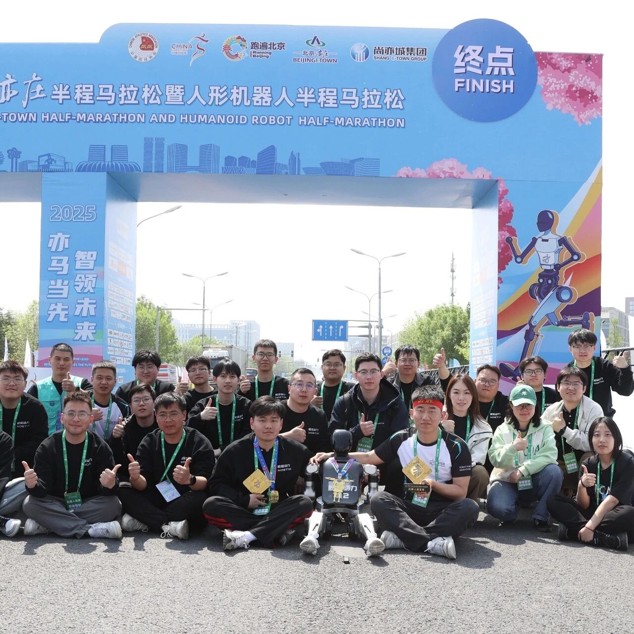 95后清华辍学博士的机器人突围