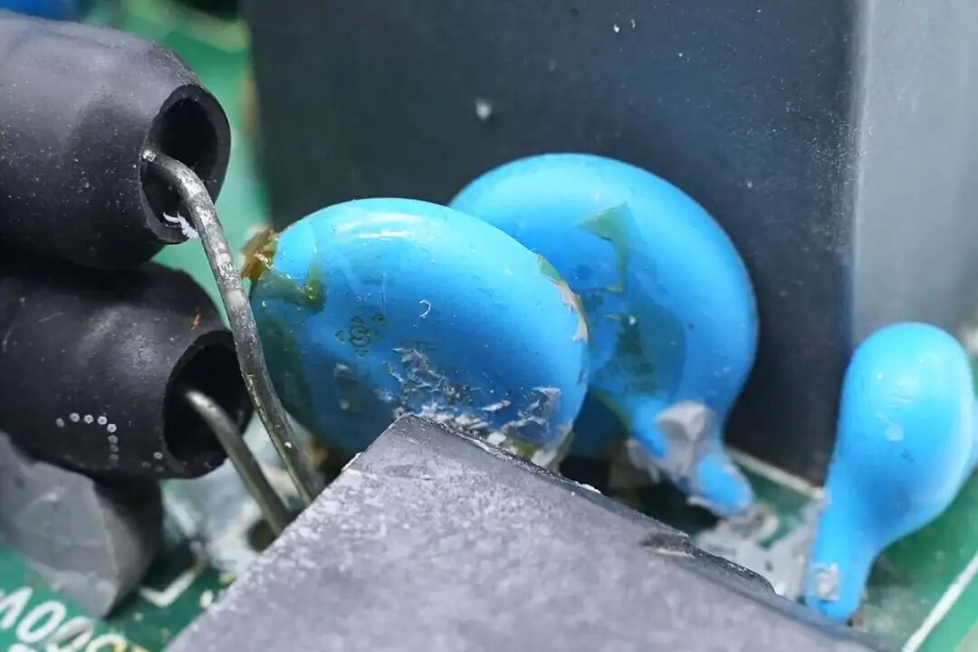 拆解报告:高斯宝电气15kW新能源汽车充电模块图32