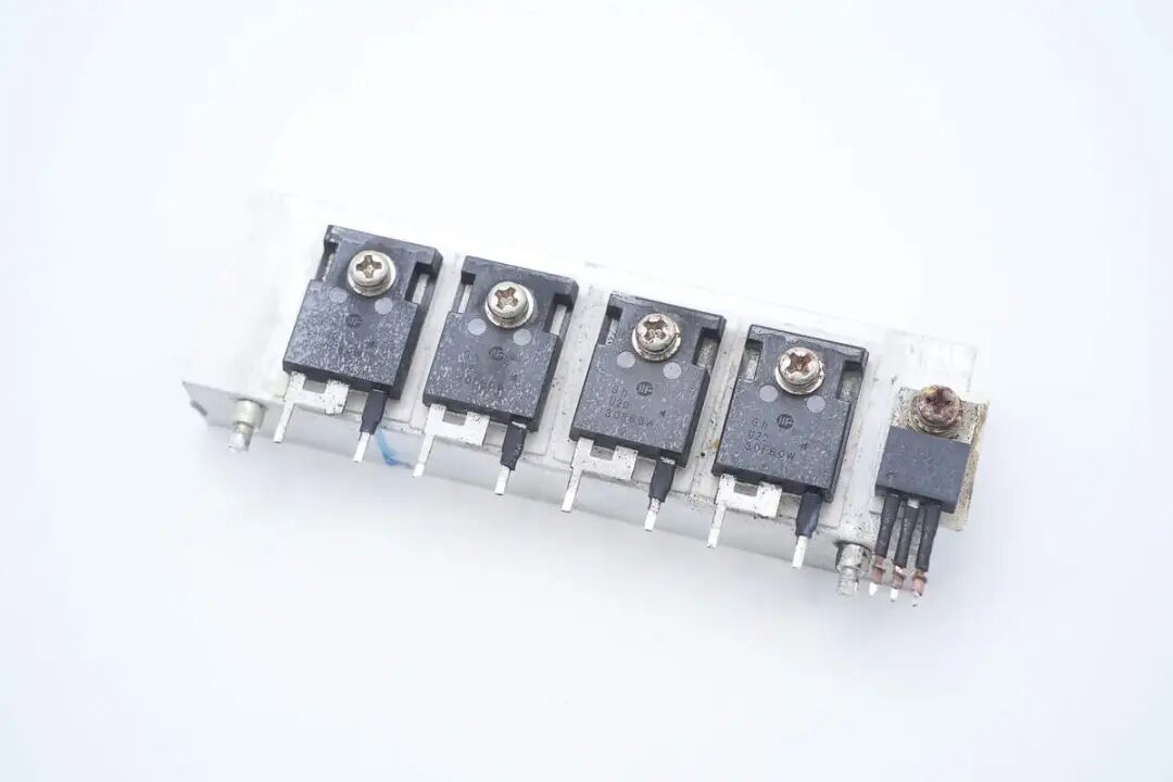 拆解报告:高斯宝电气15kW新能源汽车充电模块图136