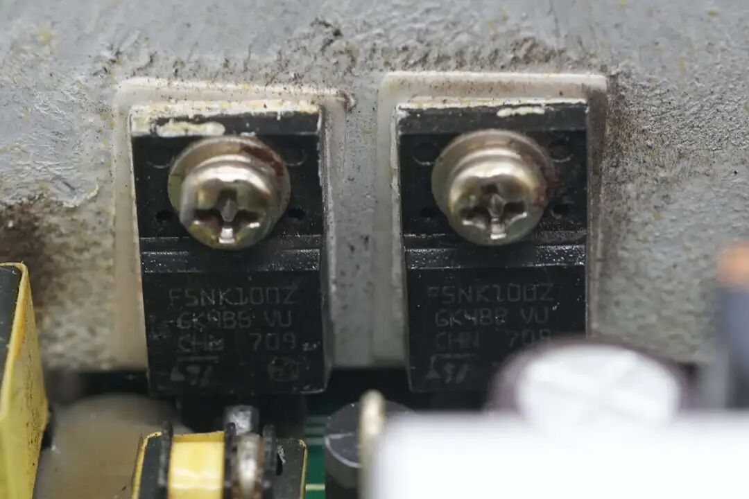 拆解报告:高斯宝电气15kW新能源汽车充电模块图157